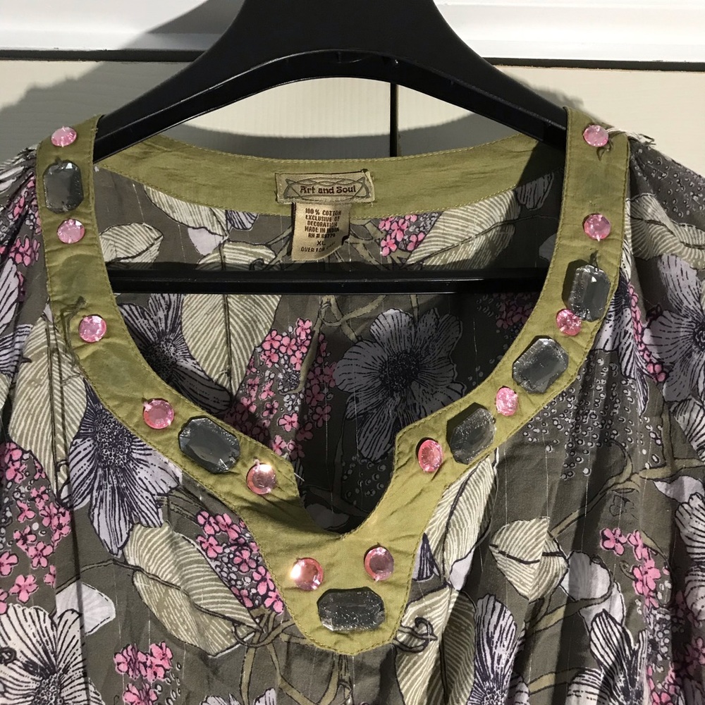 Shirt - Picture 2 of 2